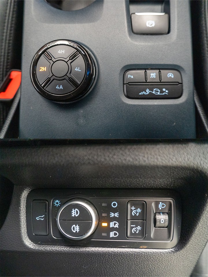 2023 Ford Everest thumbnail