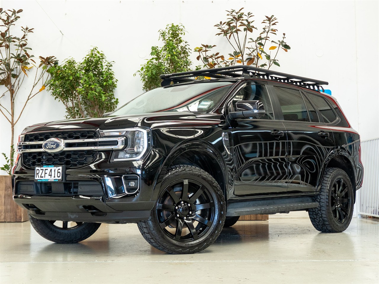 2023 Ford Everest thumbnail