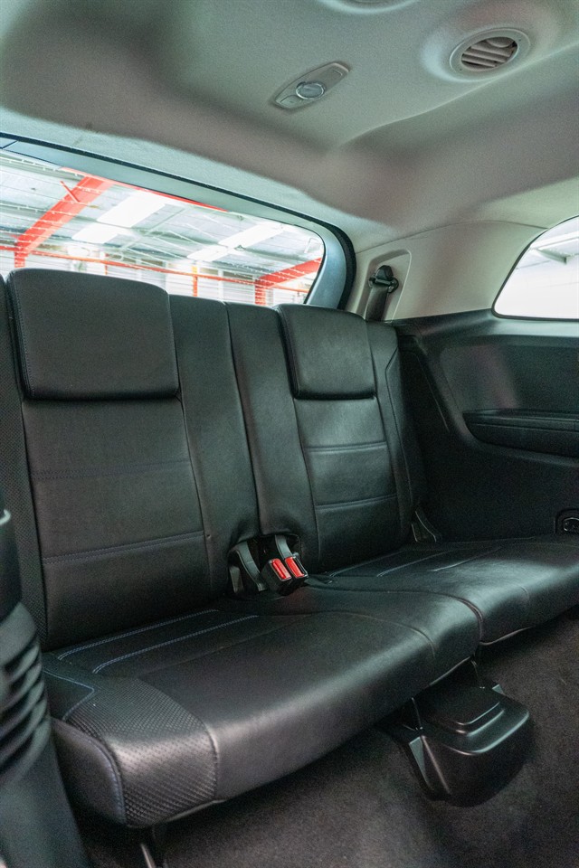 2020 Ford Everest thumbnail