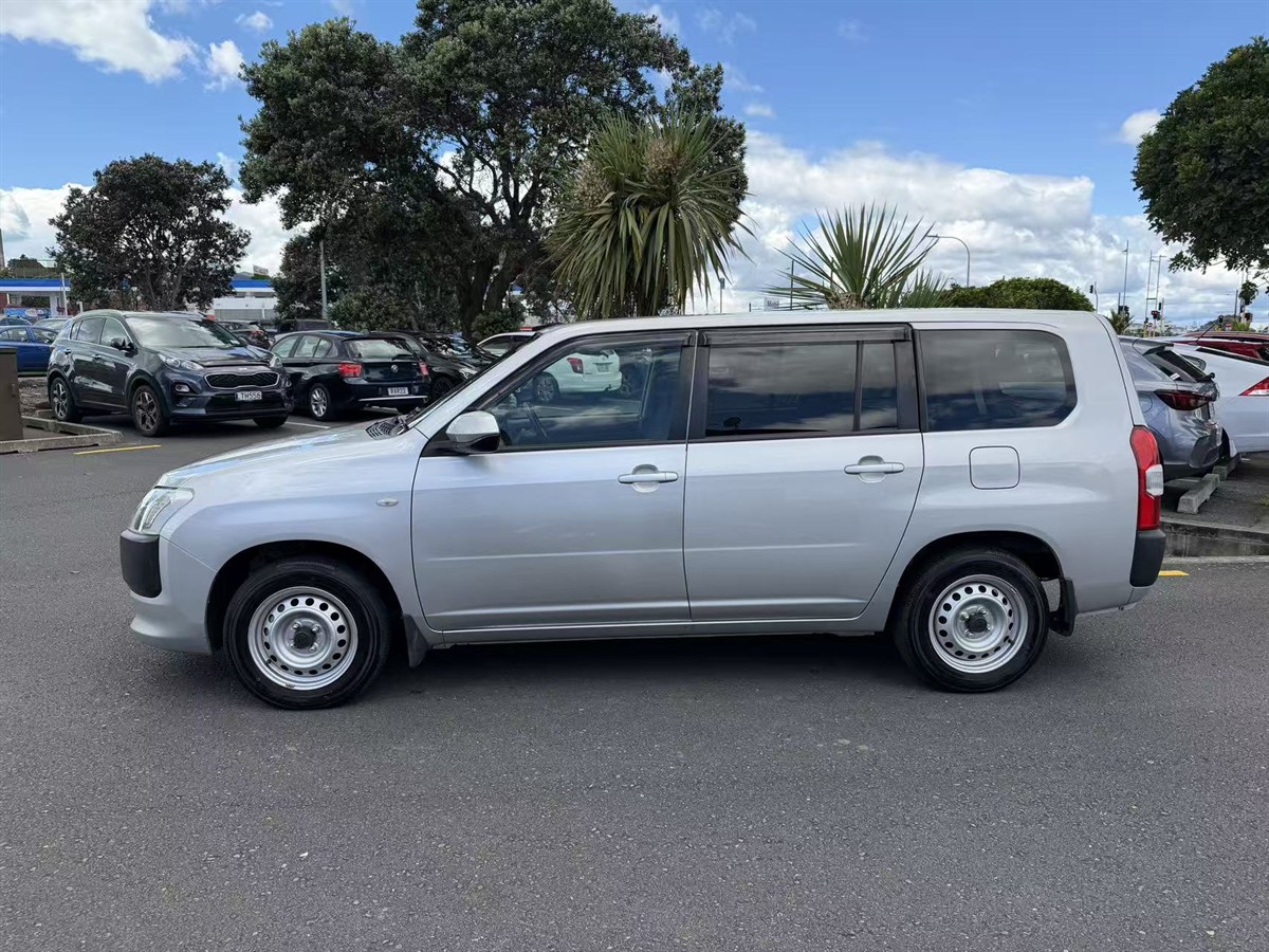 2021 Toyota Probox thumbnail