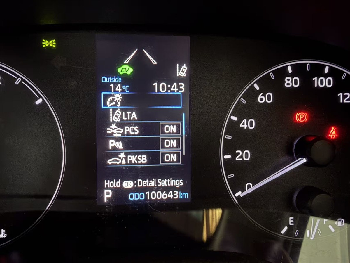 2021 Toyota Yaris thumbnail