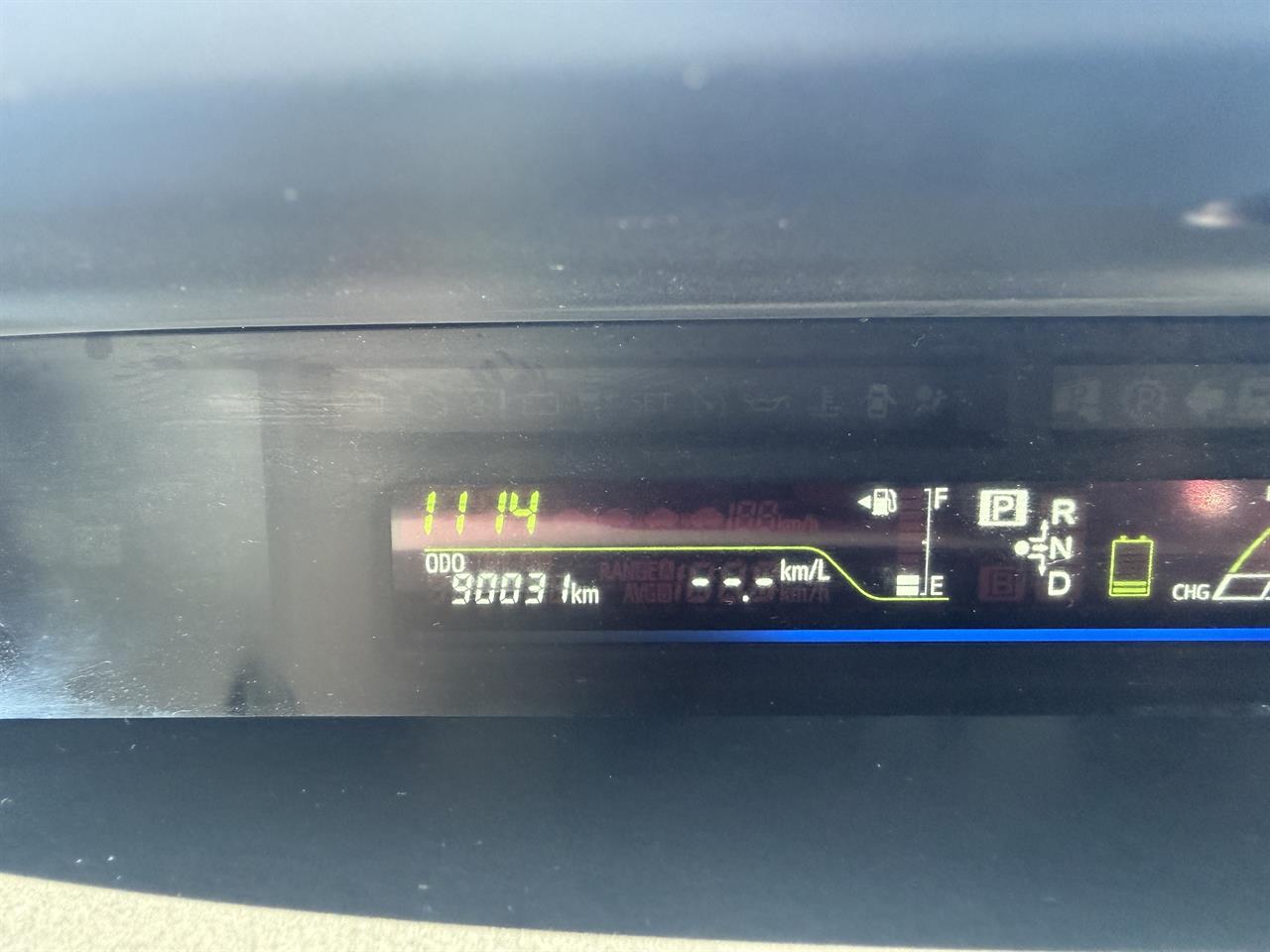 2012 Toyota Prius thumbnail