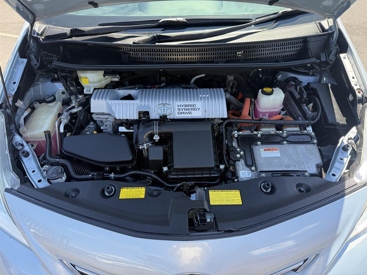 2012 Toyota Prius thumbnail