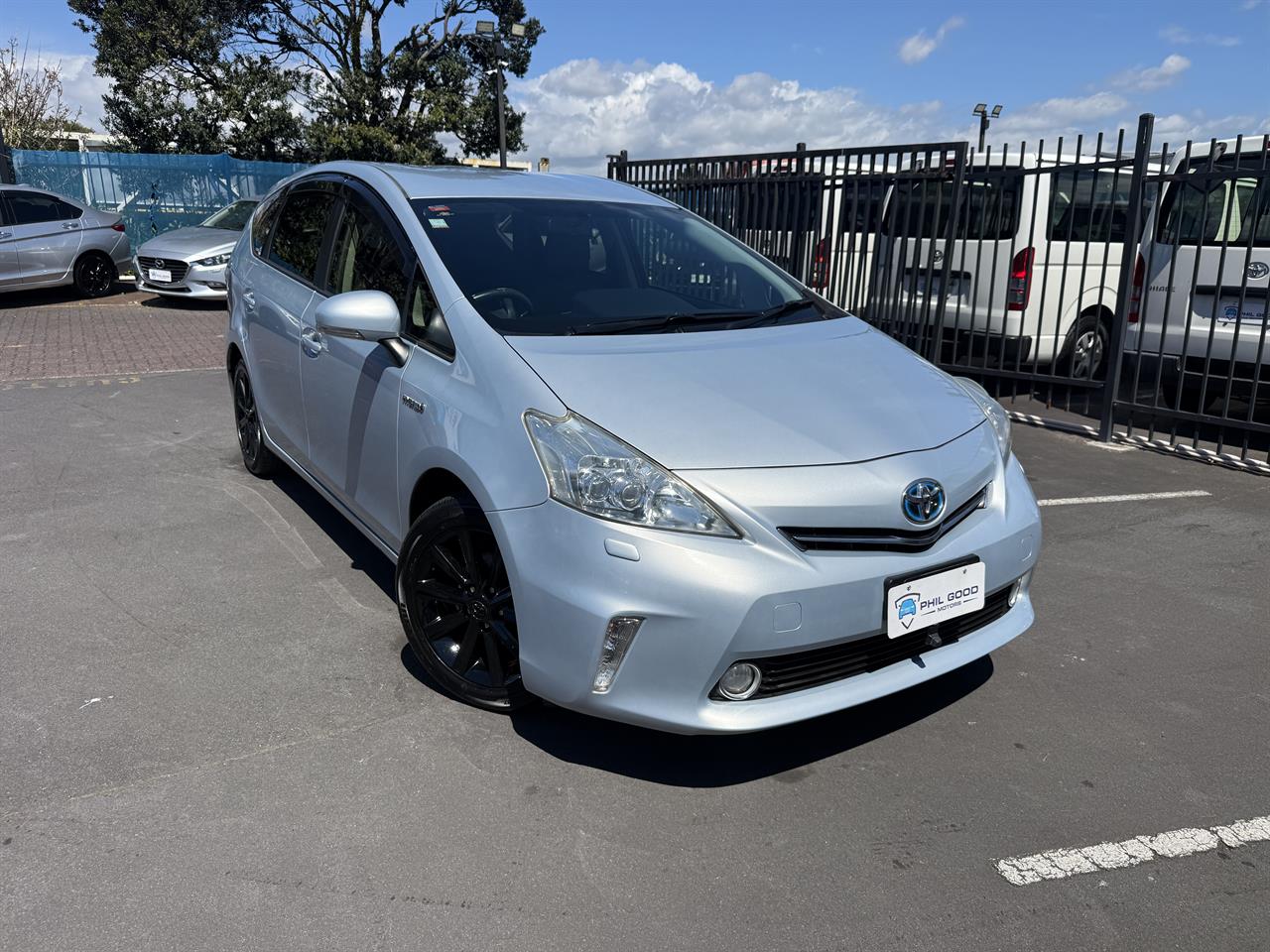 2012 Toyota Prius thumbnail