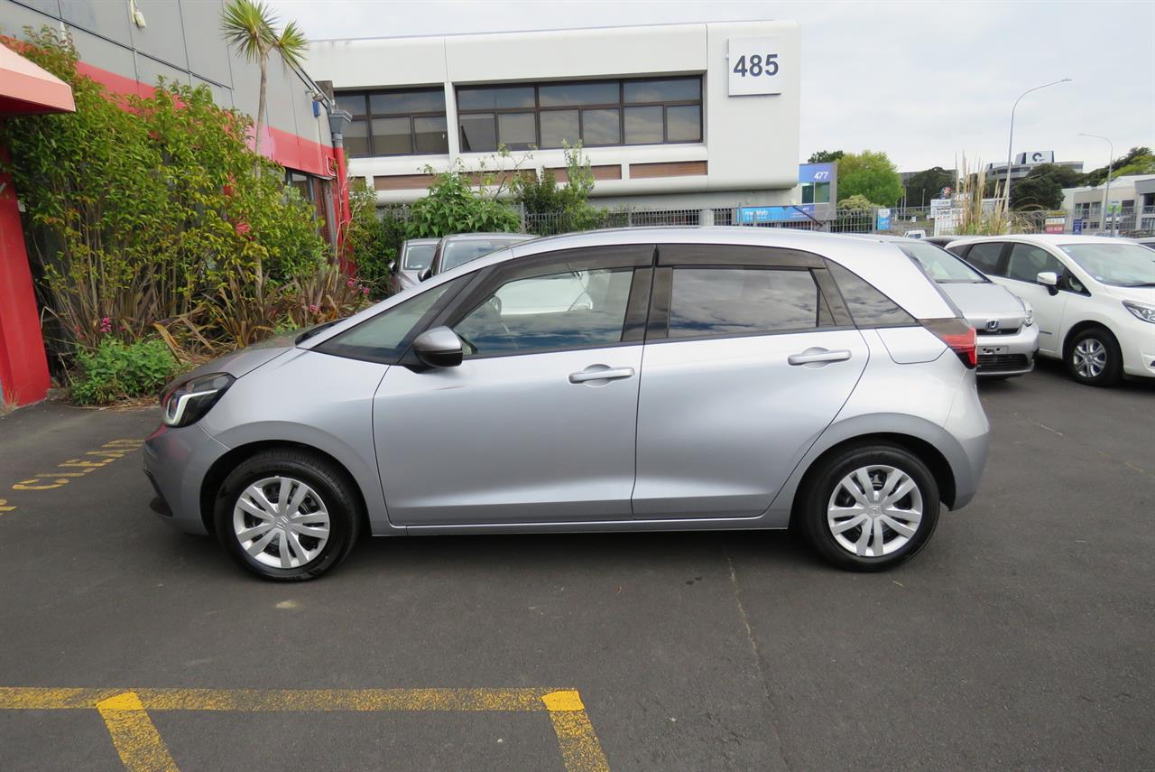 2021 Honda Fit thumbnail