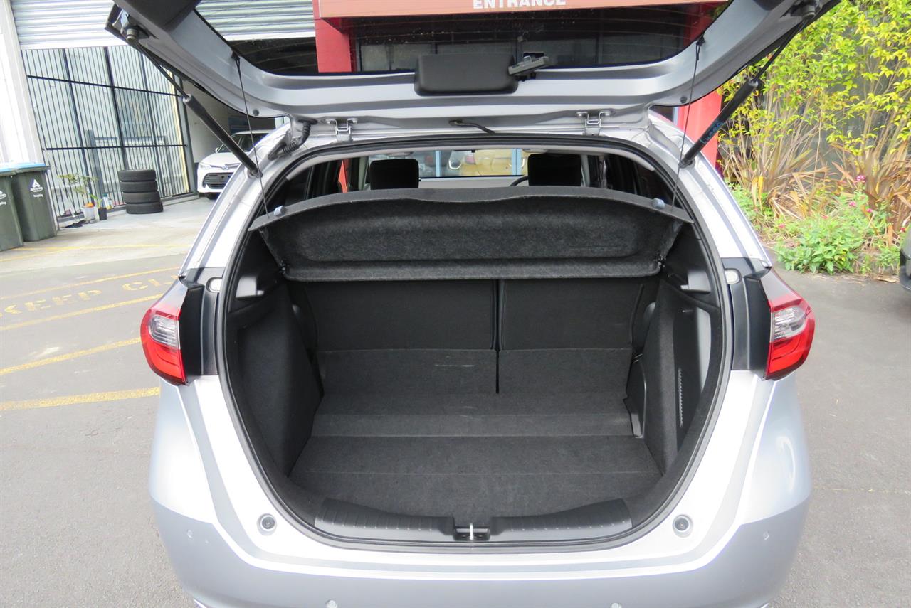 2021 Honda Fit thumbnail