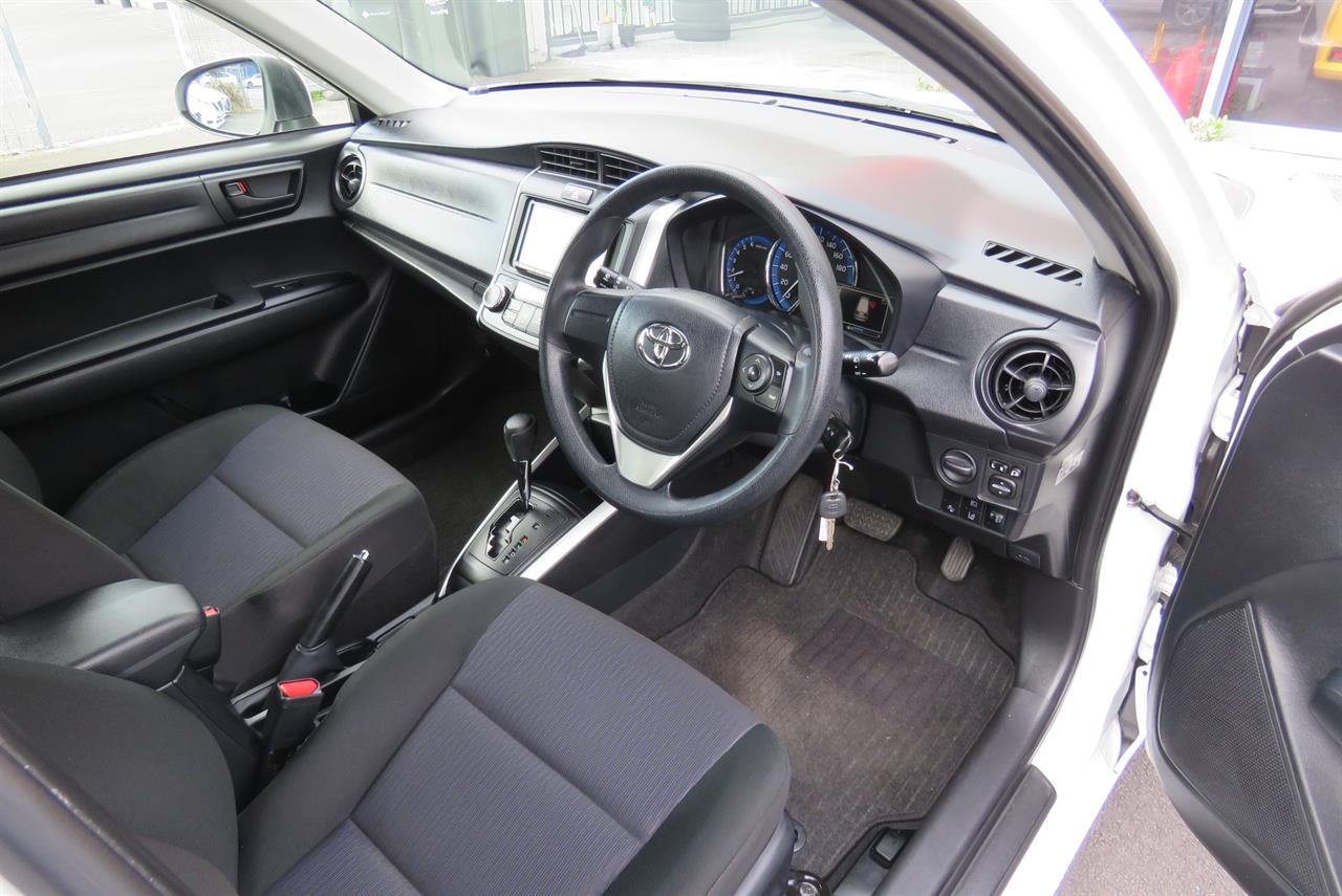 2018 Toyota Corolla thumbnail