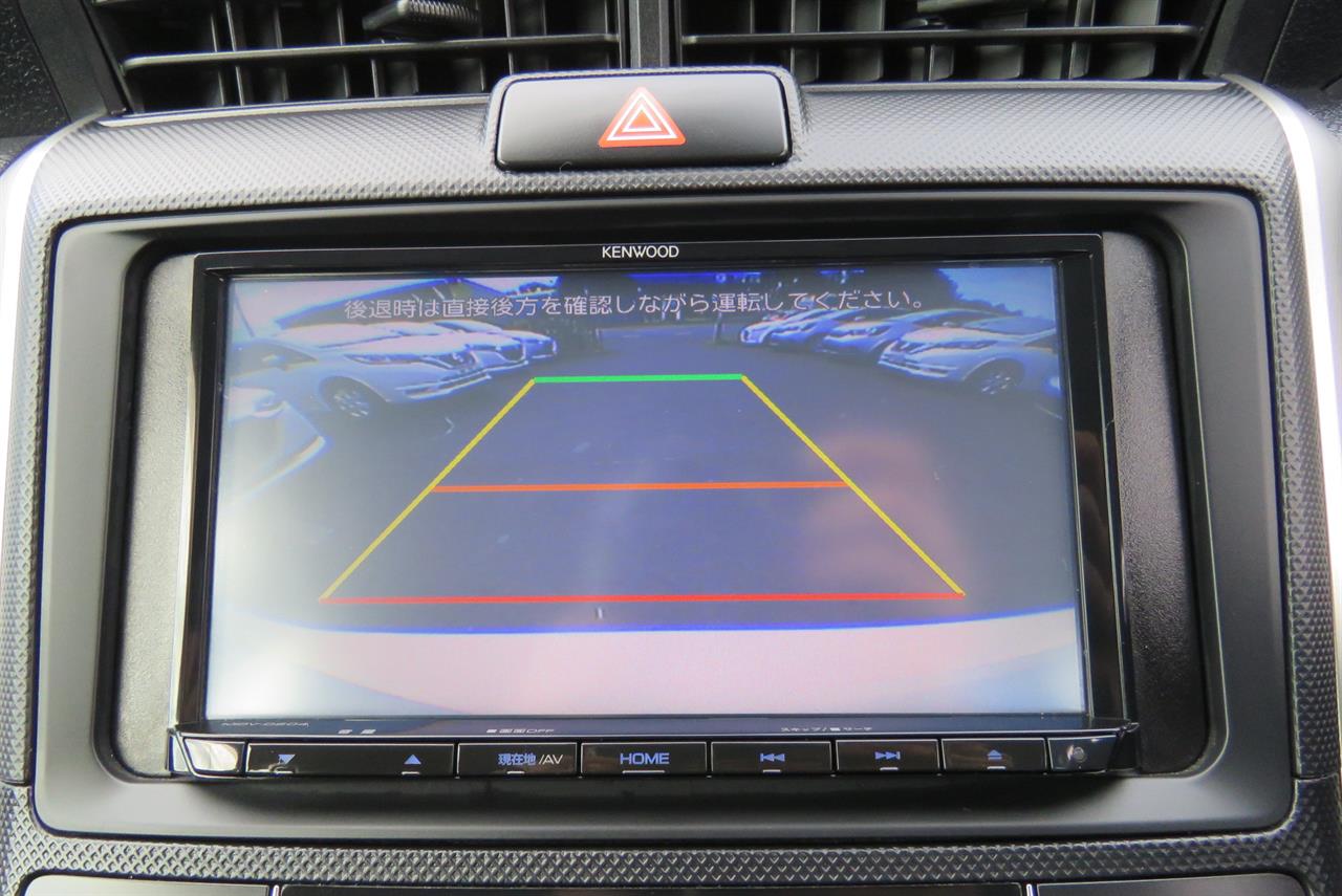 2018 Toyota Corolla thumbnail