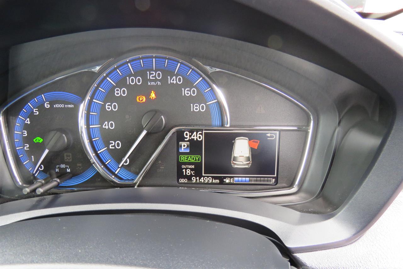 2018 Toyota Corolla thumbnail