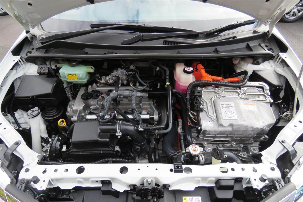 2018 Toyota Corolla thumbnail