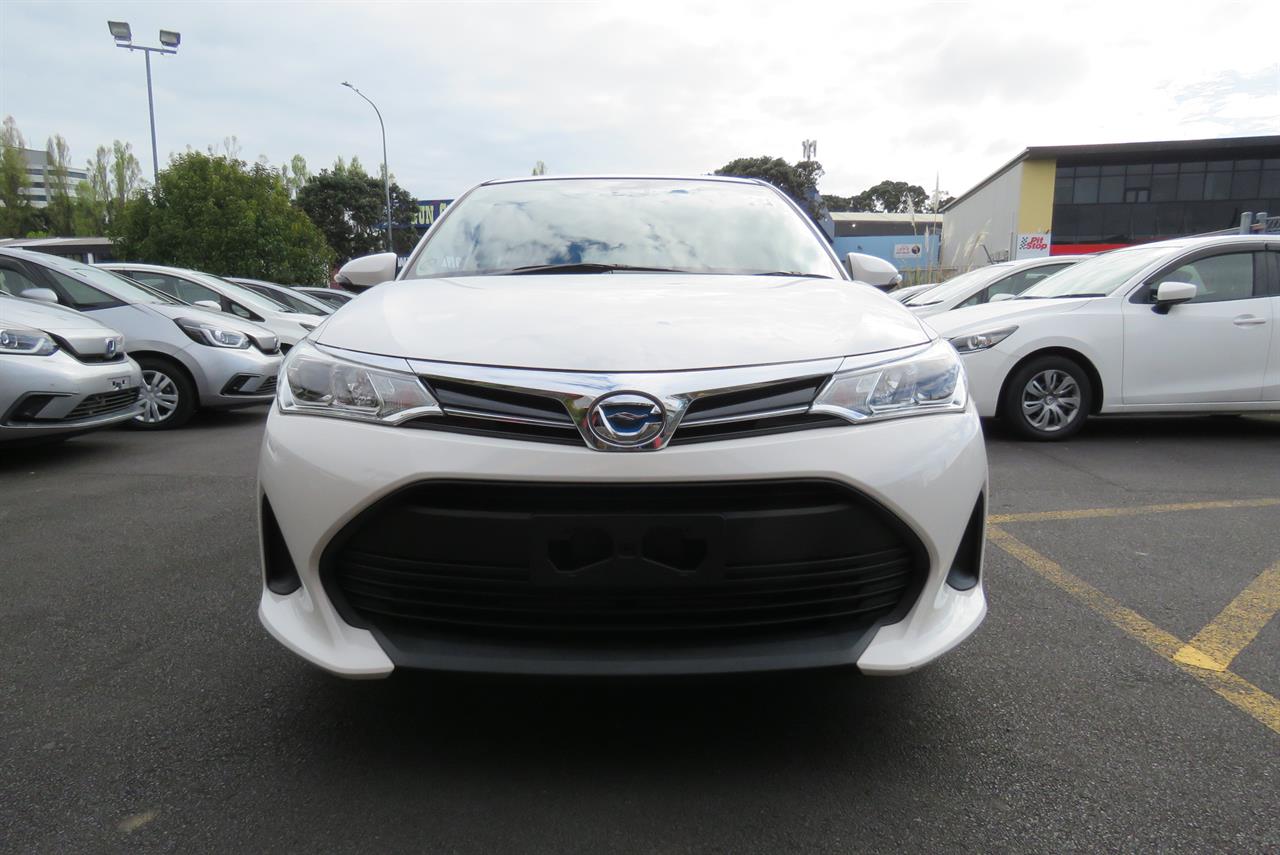 2018 Toyota Corolla thumbnail
