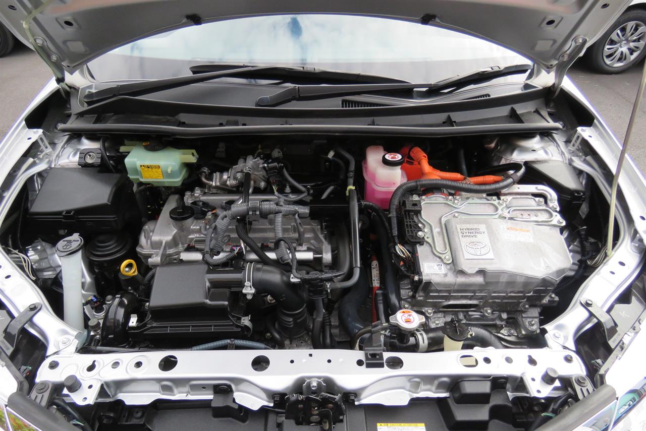 2017 Toyota Corolla thumbnail