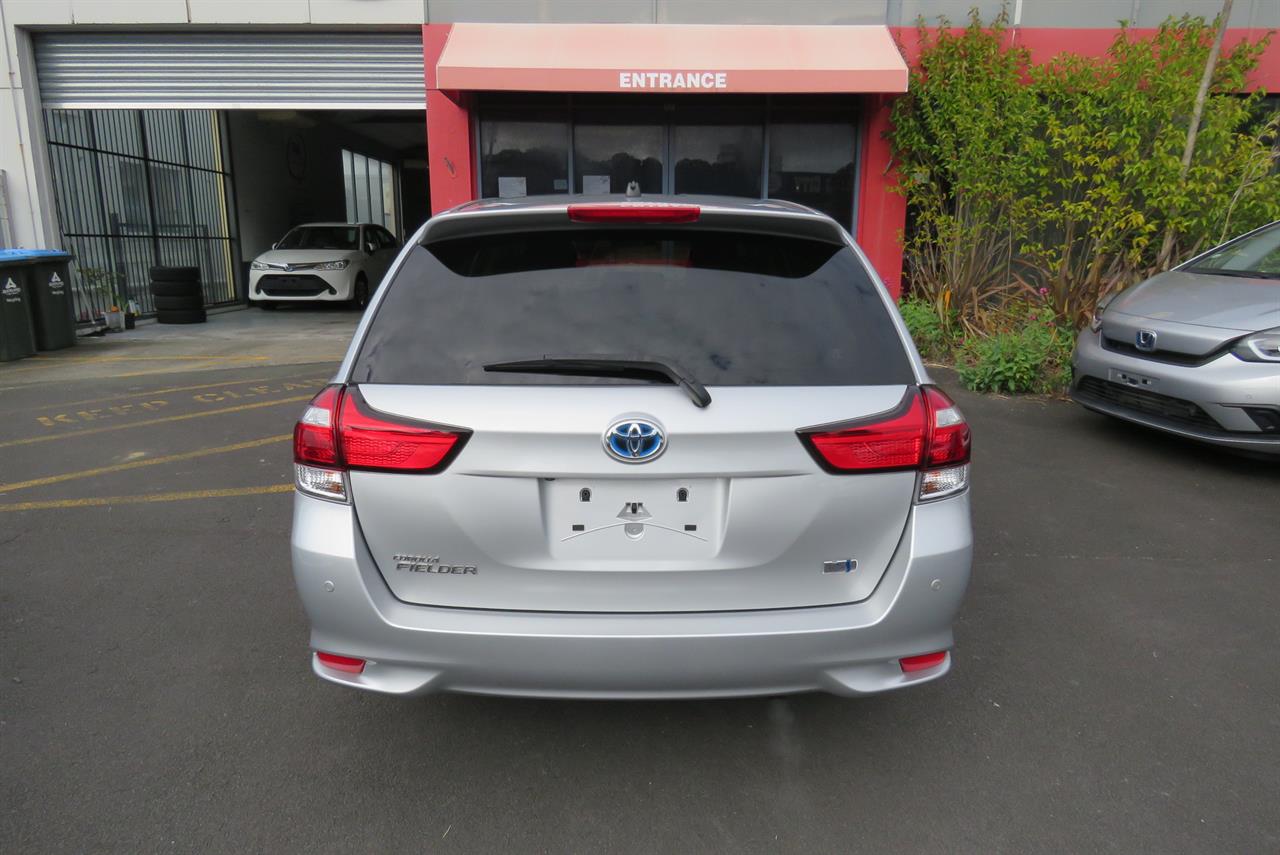 2017 Toyota Corolla thumbnail