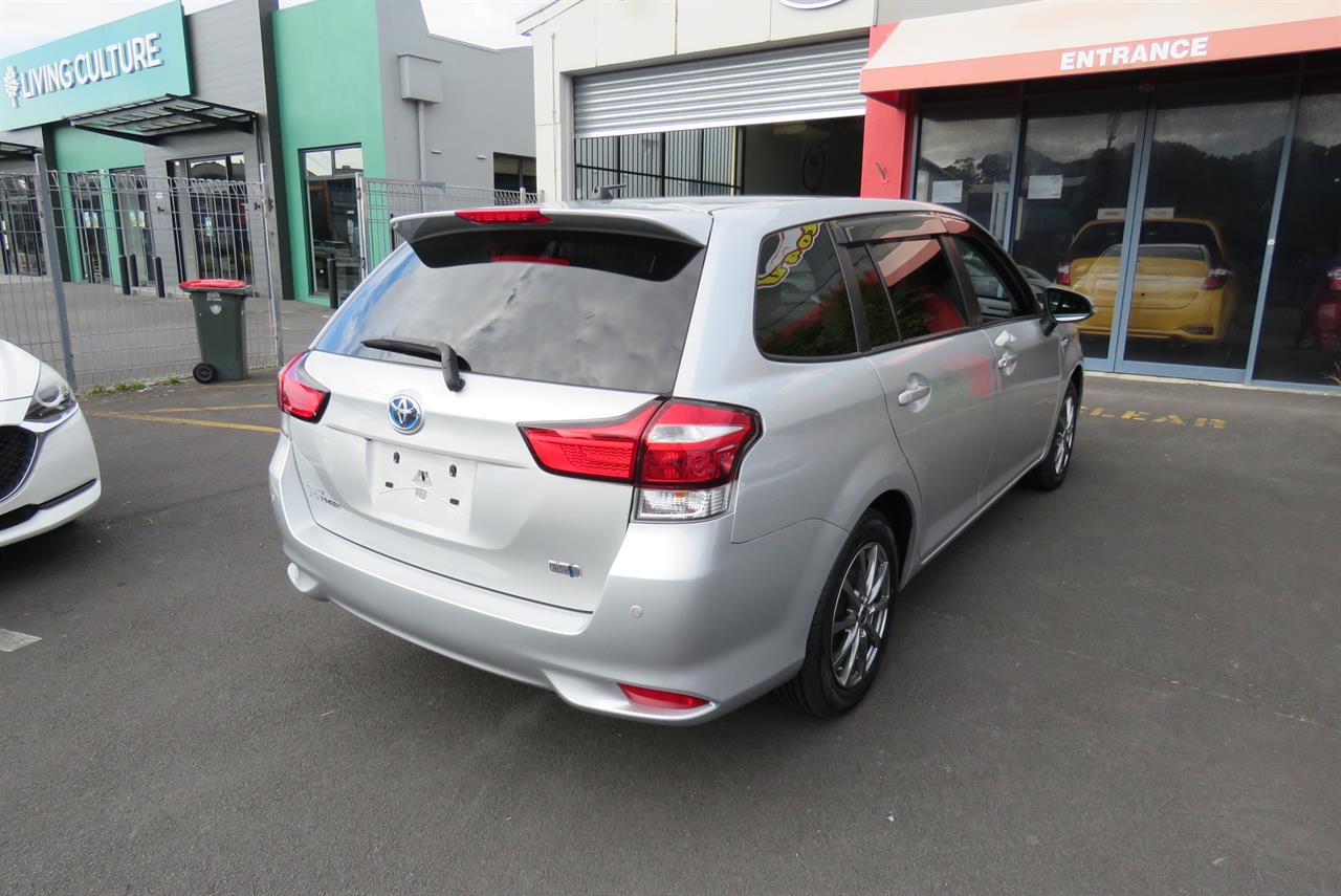 2017 Toyota Corolla thumbnail