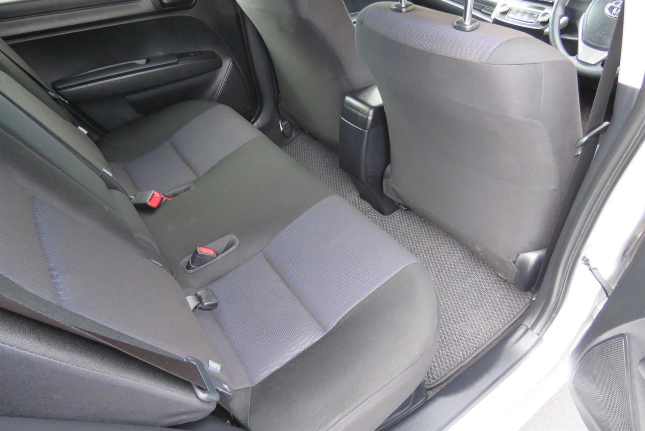2017 Toyota Corolla thumbnail