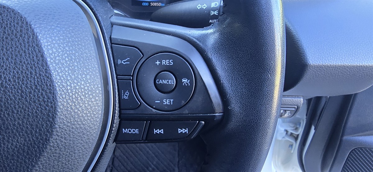 2018 Toyota Corolla thumbnail