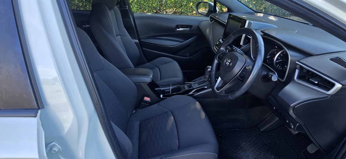 2018 Toyota Corolla thumbnail
