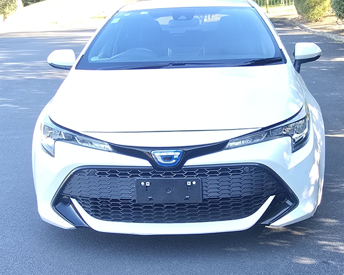 2018 Toyota Corolla thumbnail