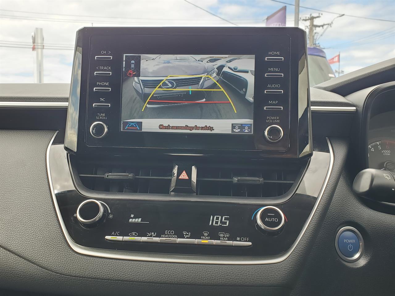 2021 Toyota Corolla thumbnail