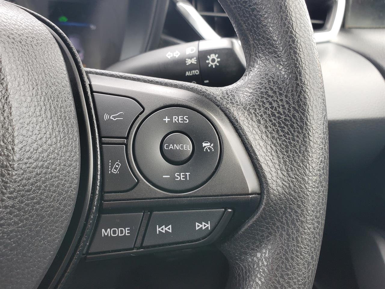 2021 Toyota Corolla thumbnail