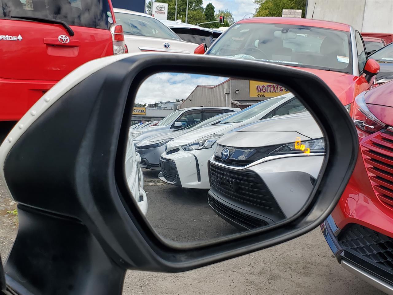 2021 Toyota Corolla thumbnail