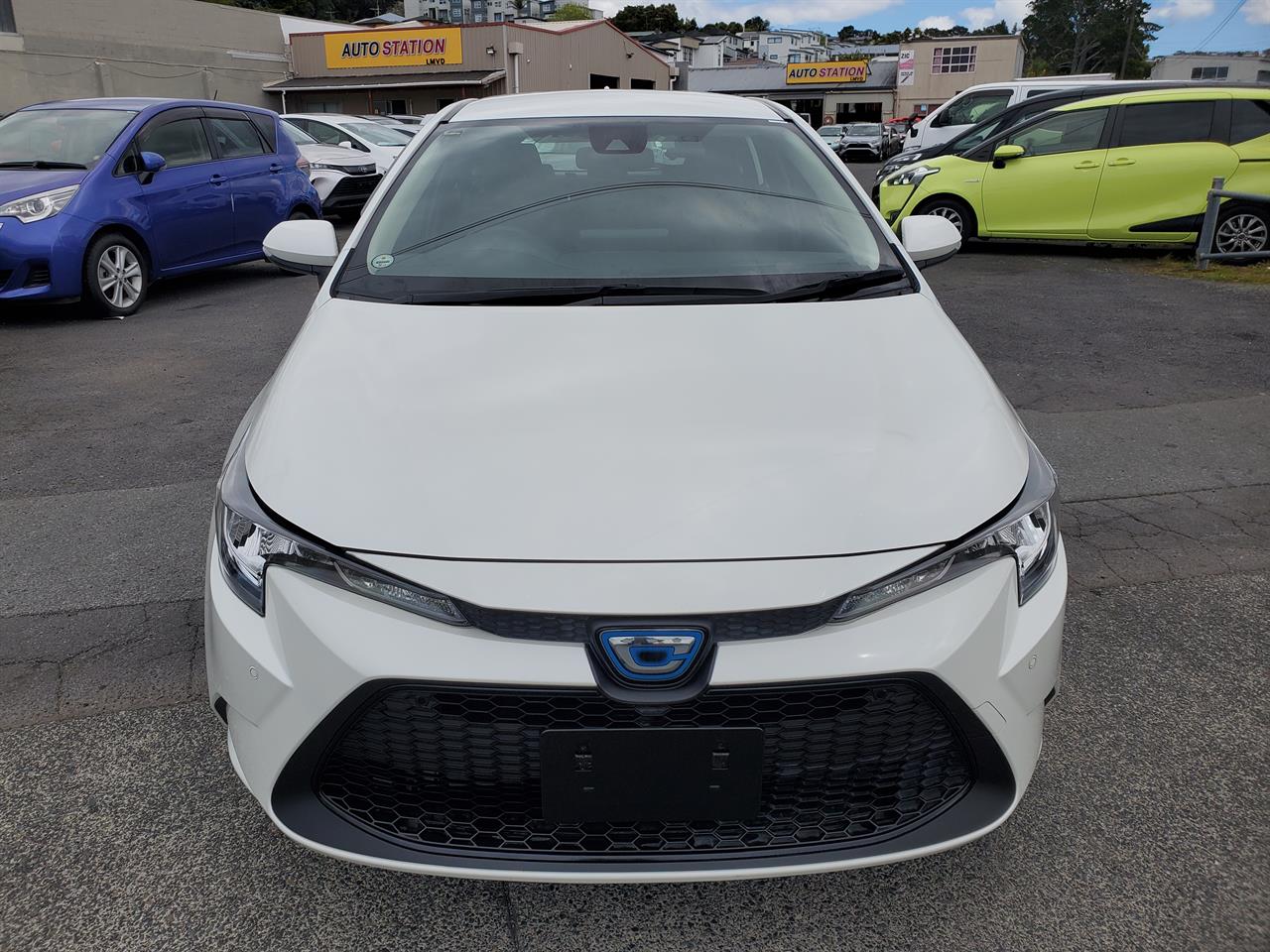 2021 Toyota Corolla thumbnail
