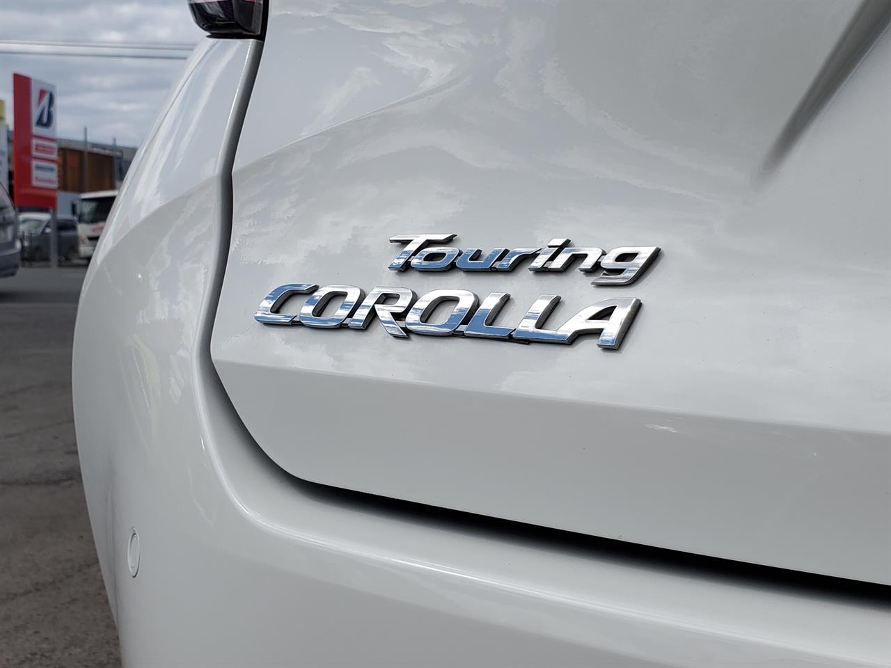 2021 Toyota Corolla thumbnail