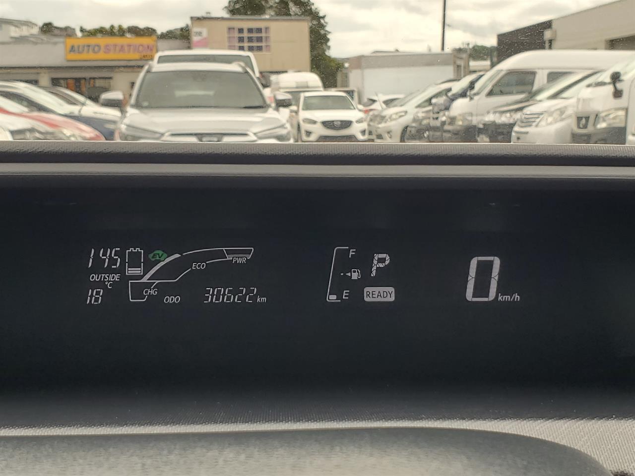 2016 Toyota Aqua thumbnail
