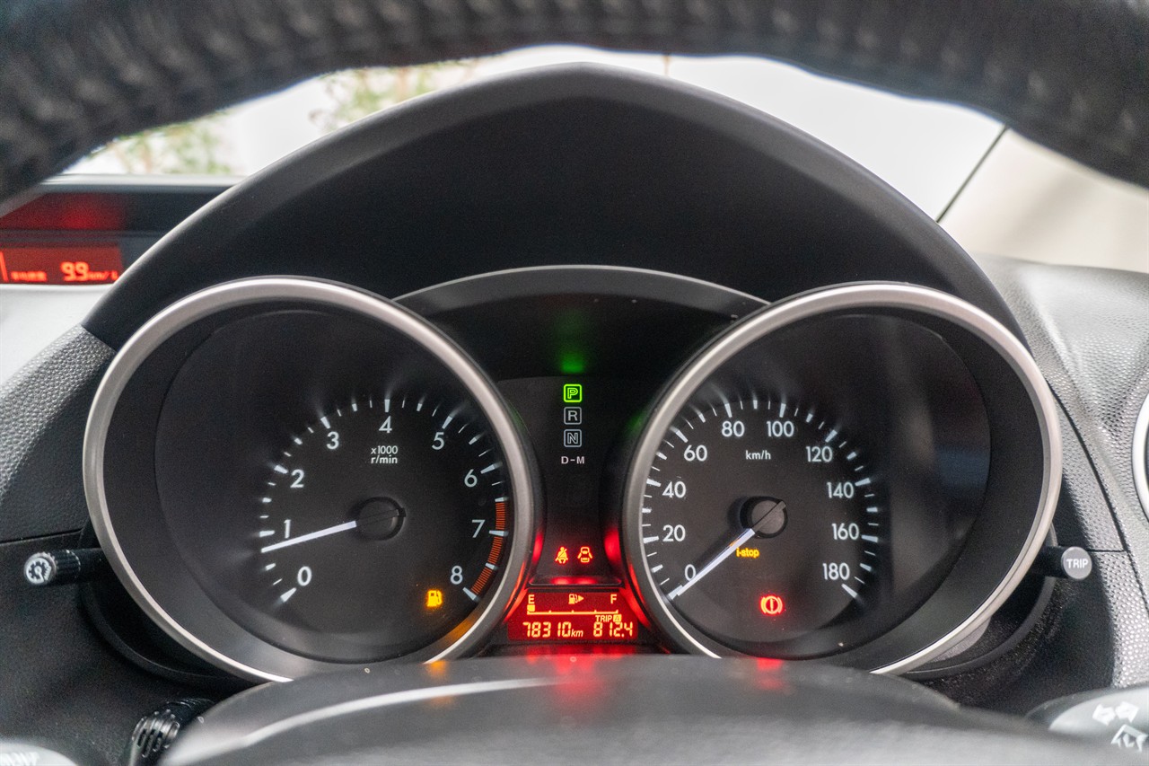2012 Mazda Premacy thumbnail