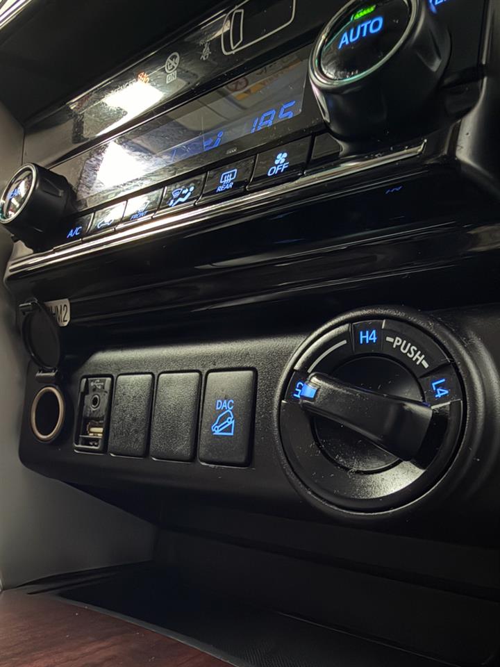 2019 Toyota Fortuner thumbnail