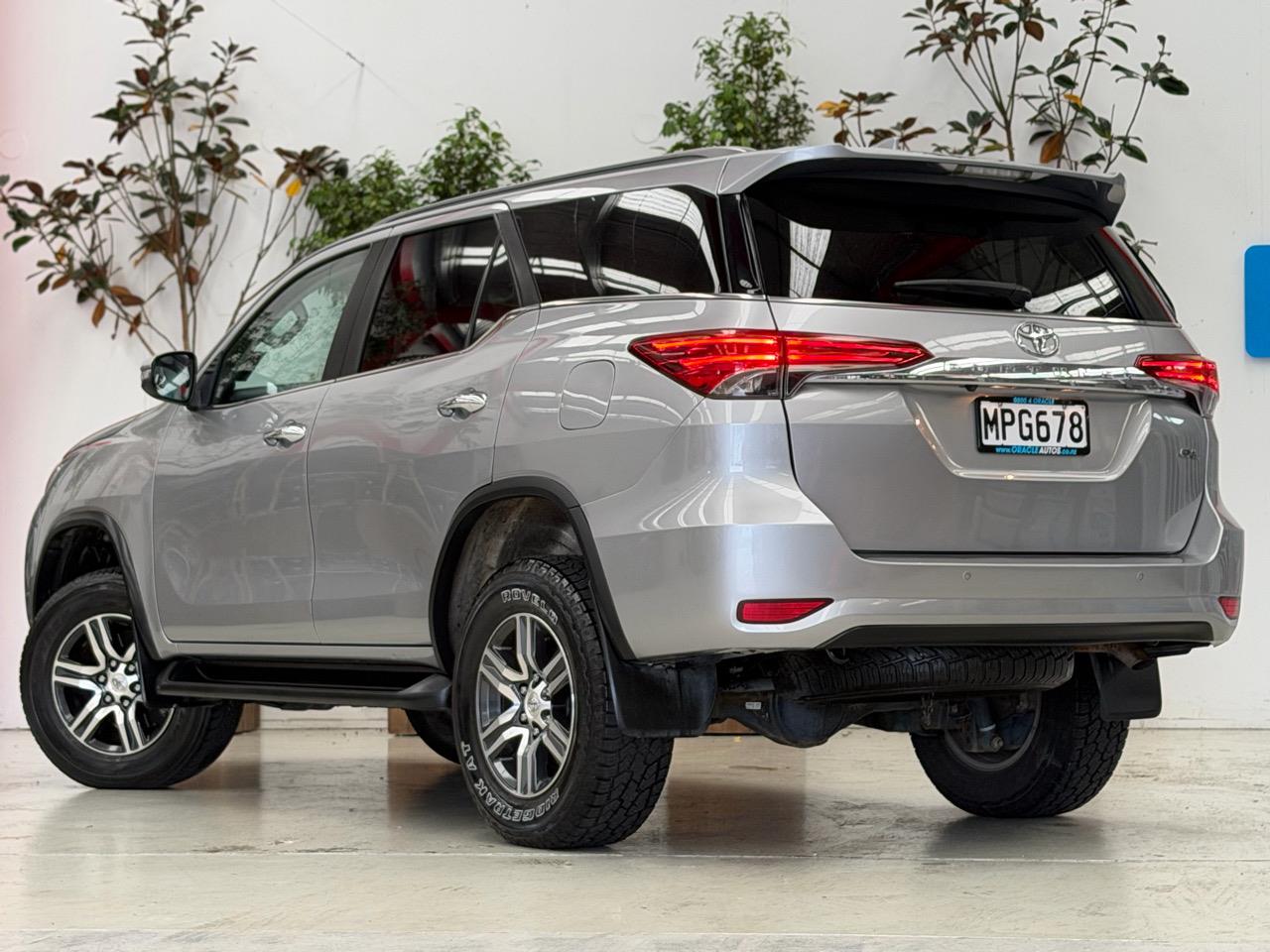2019 Toyota Fortuner thumbnail