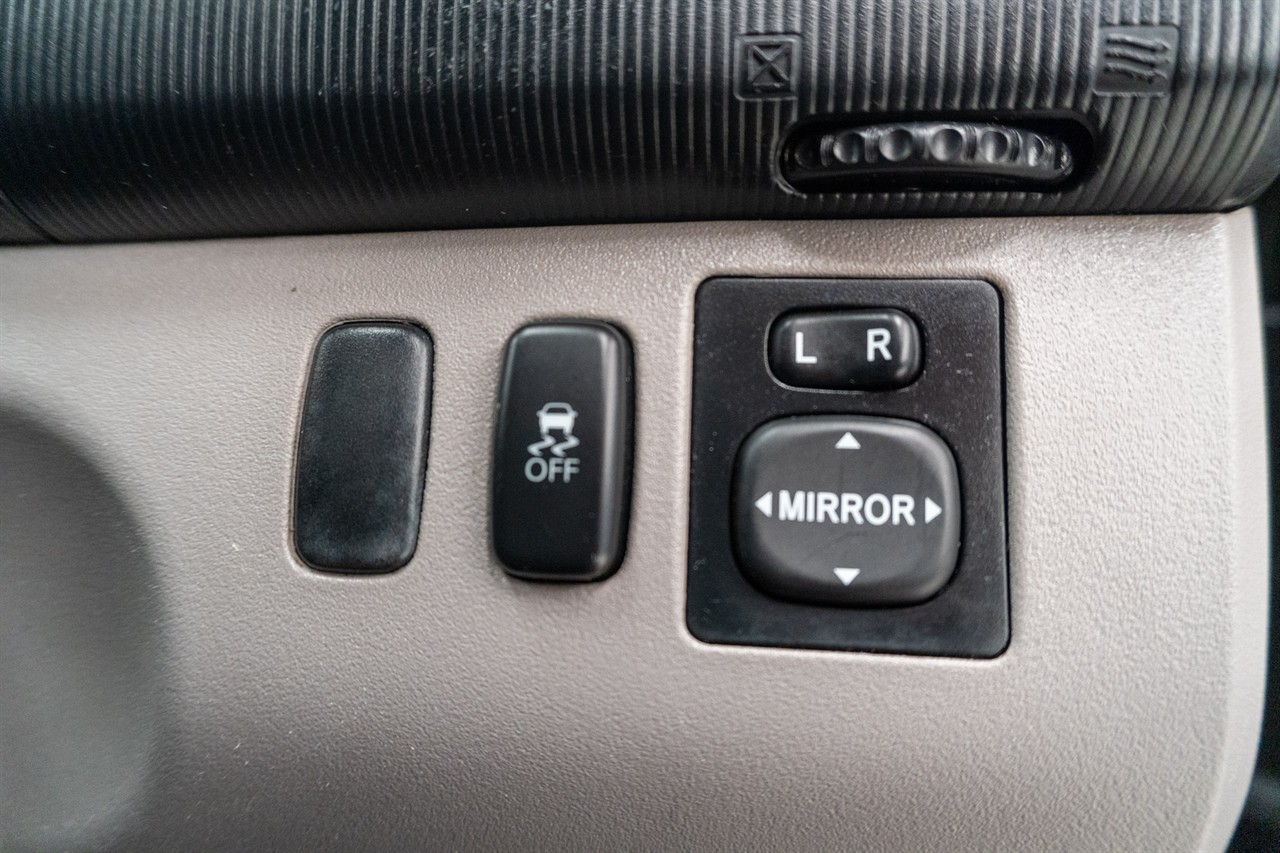2014 Mitsubishi Triton thumbnail