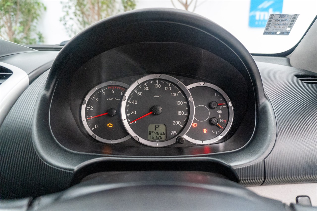 2014 Mitsubishi Triton thumbnail