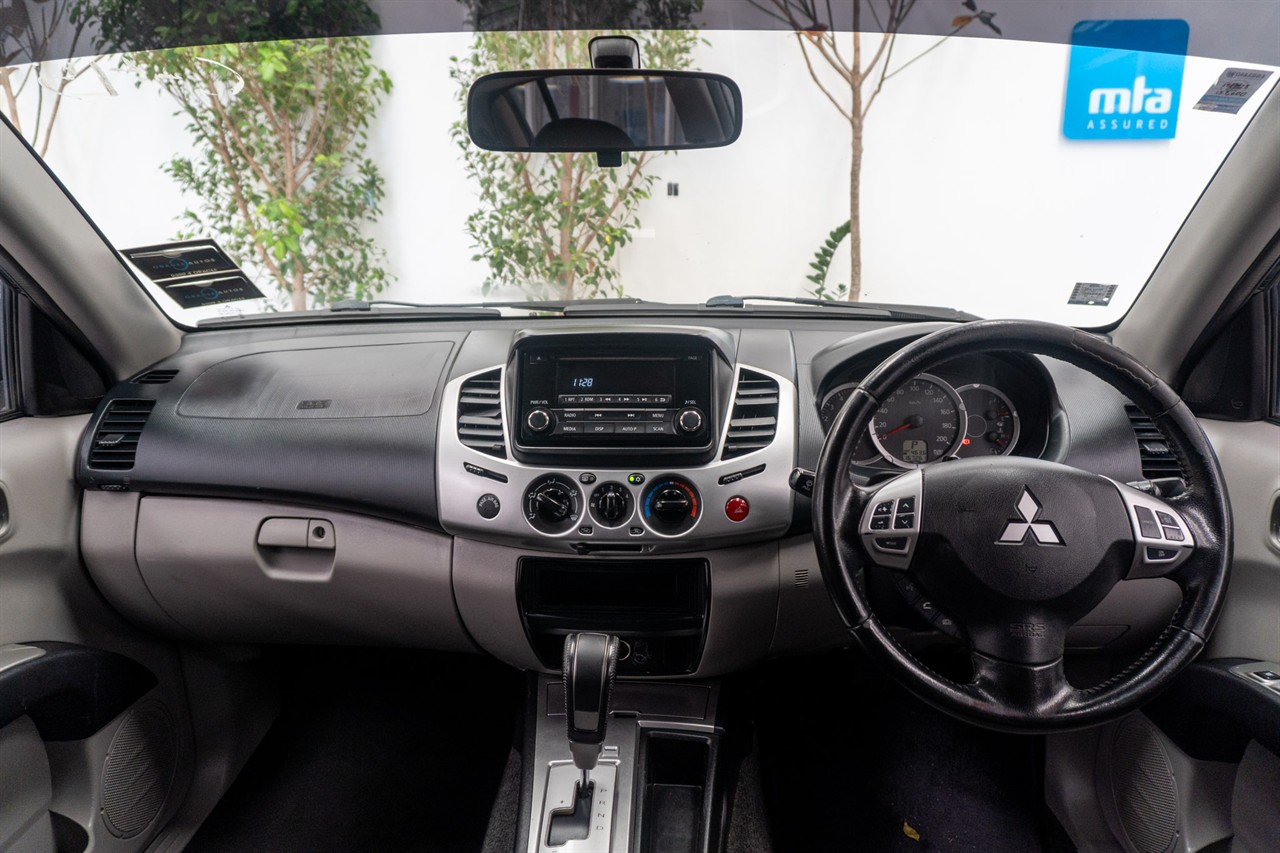 2014 Mitsubishi Triton thumbnail