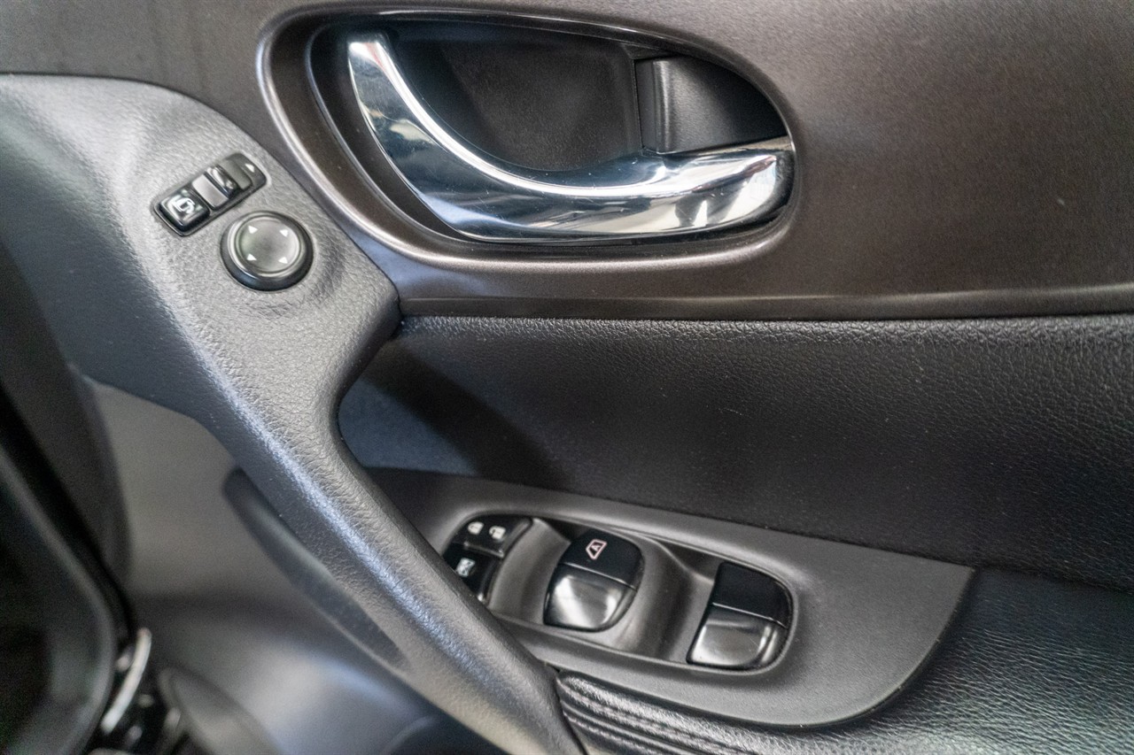 2014 Nissan XTRAIL thumbnail