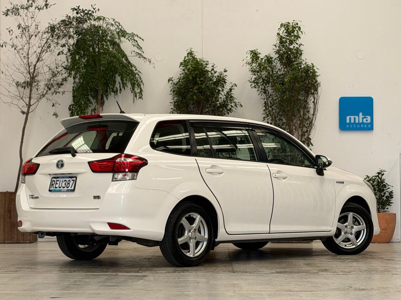 2016 Toyota Corolla thumbnail