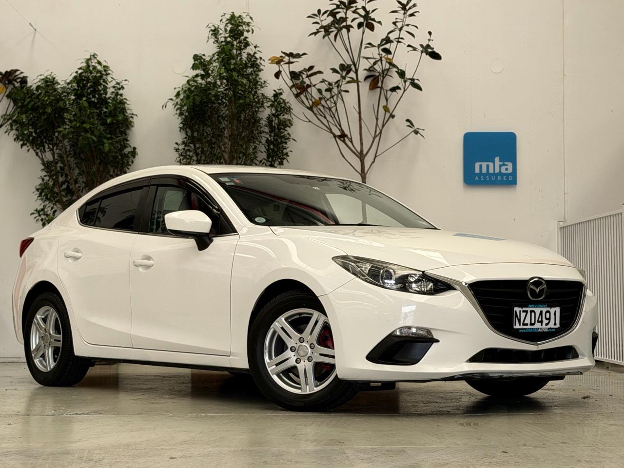 2015 Mazda Axela thumbnail