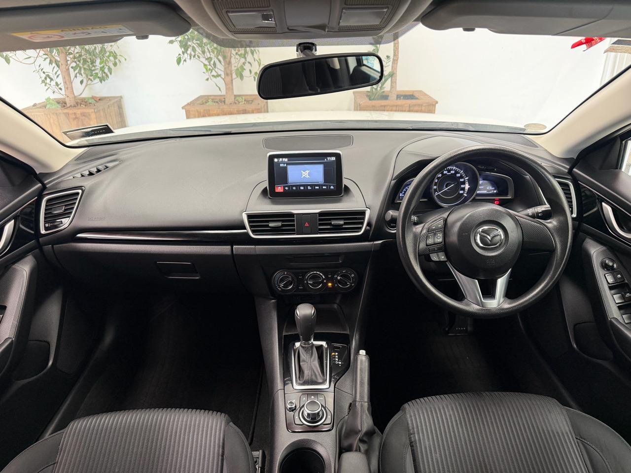 2015 Mazda Axela thumbnail