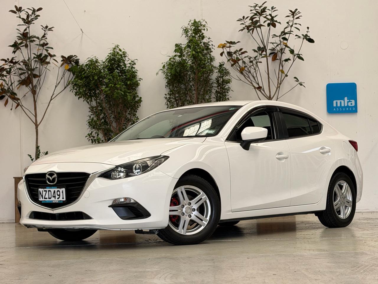 2015 Mazda Axela thumbnail
