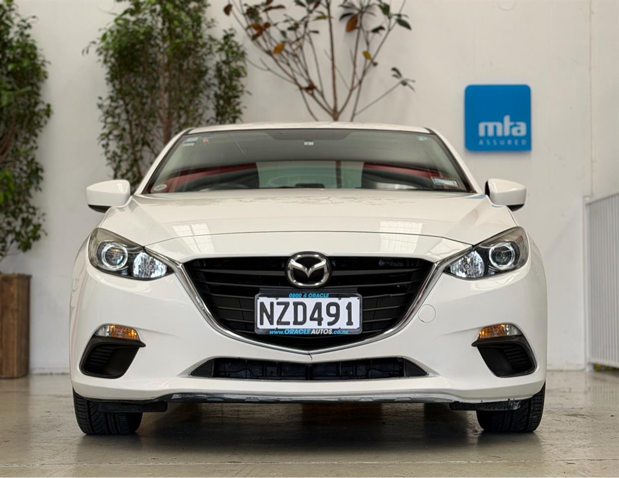 2015 Mazda Axela thumbnail