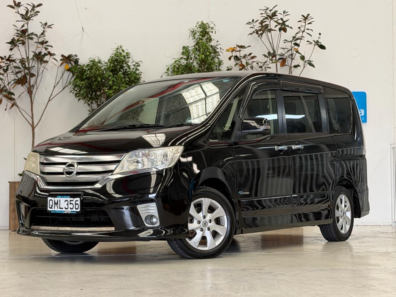 2012 Nissan Serena thumbnail