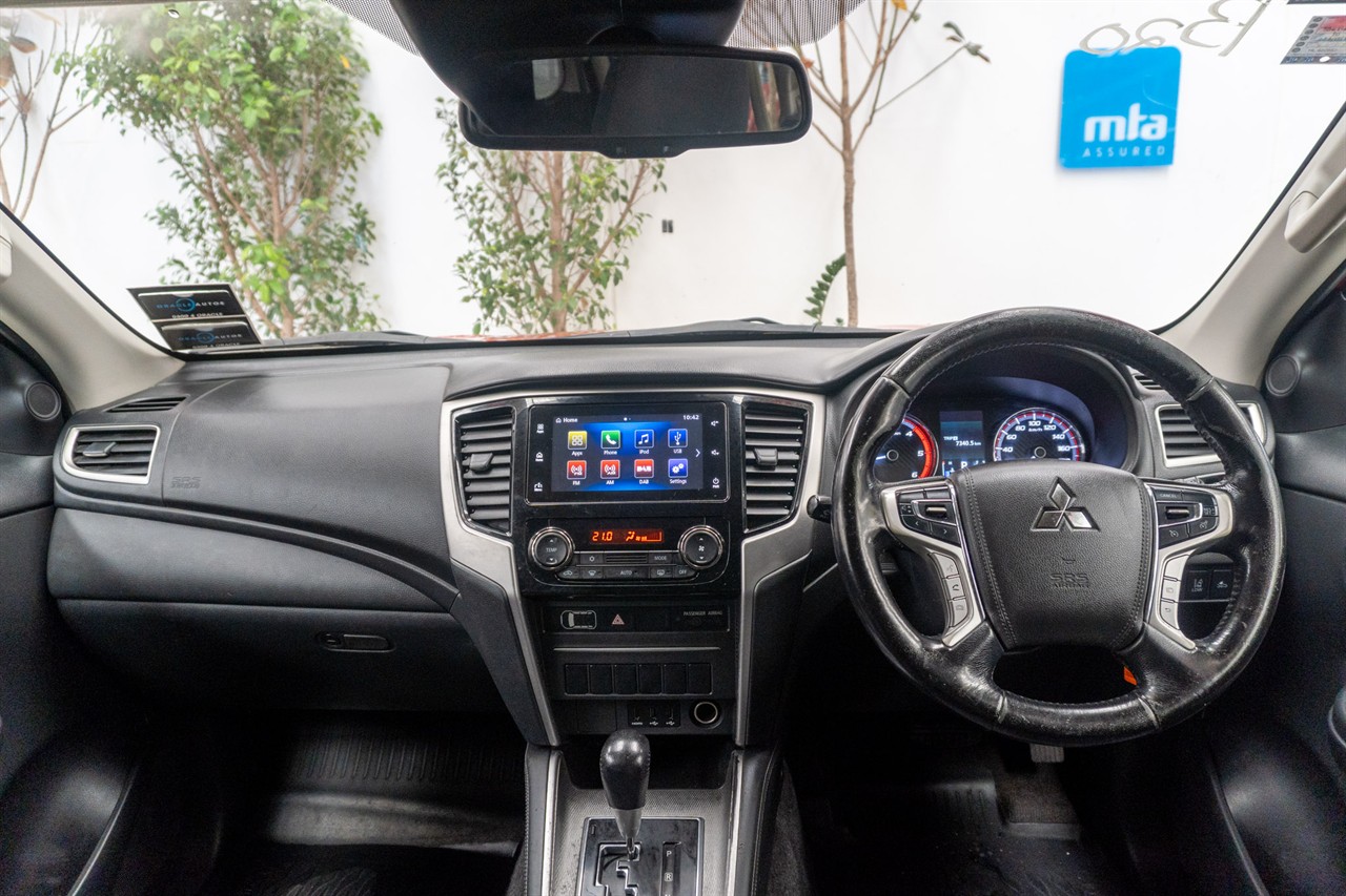 2020 Mitsubishi Triton thumbnail