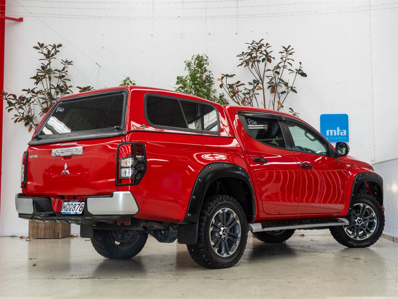 2020 Mitsubishi Triton thumbnail