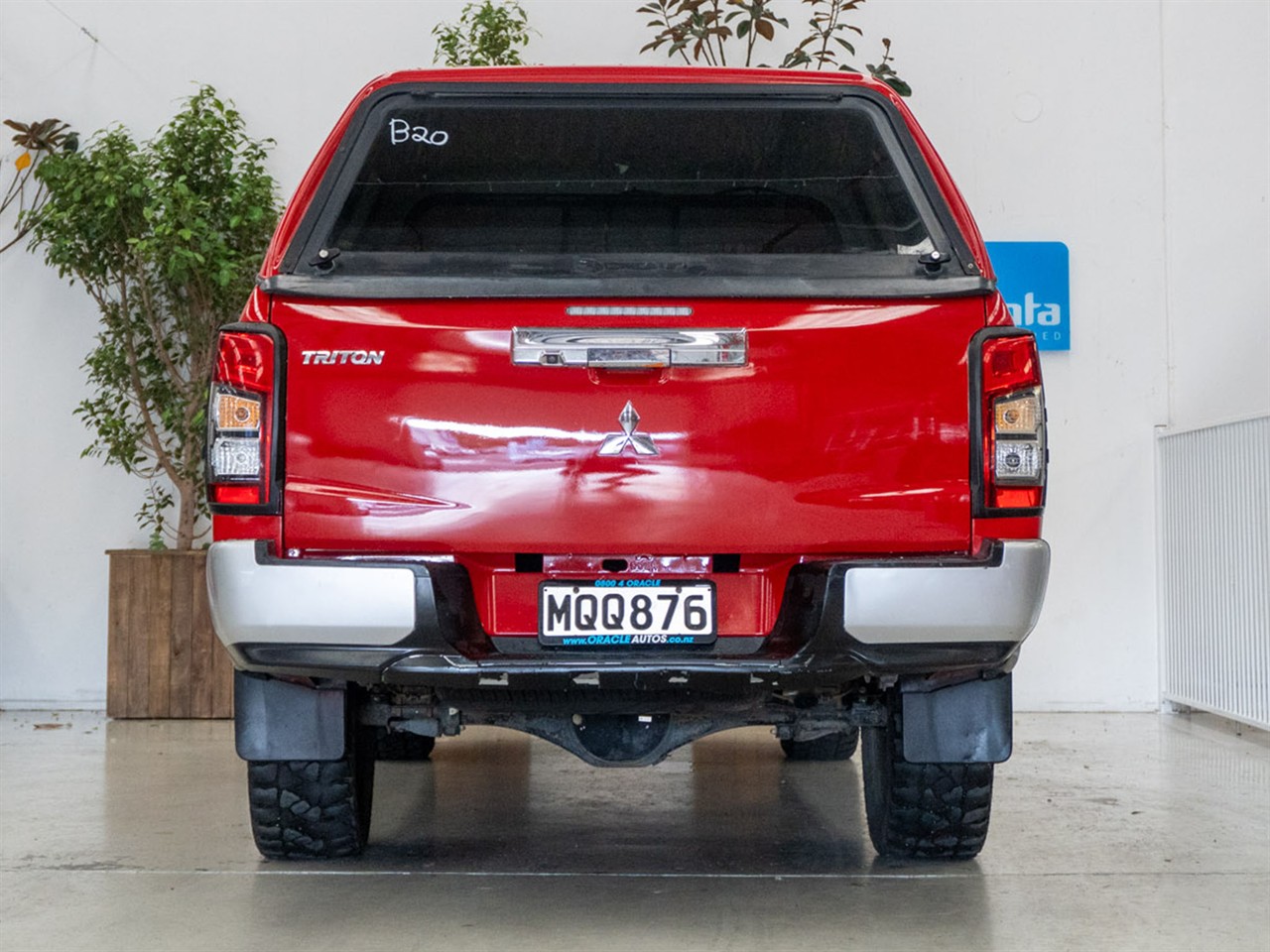 2020 Mitsubishi Triton thumbnail