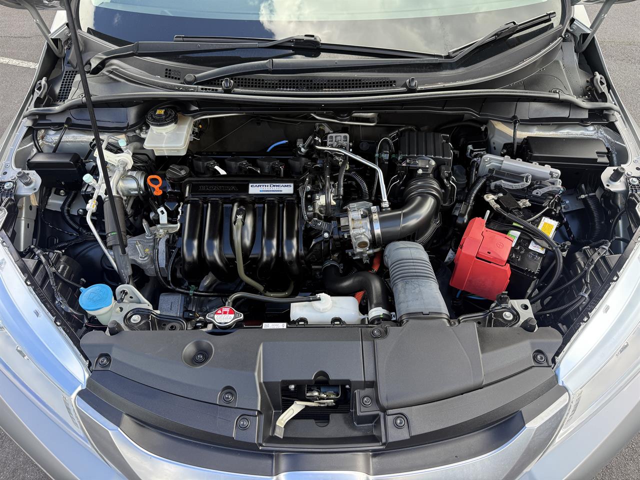 2015 Honda Grace thumbnail