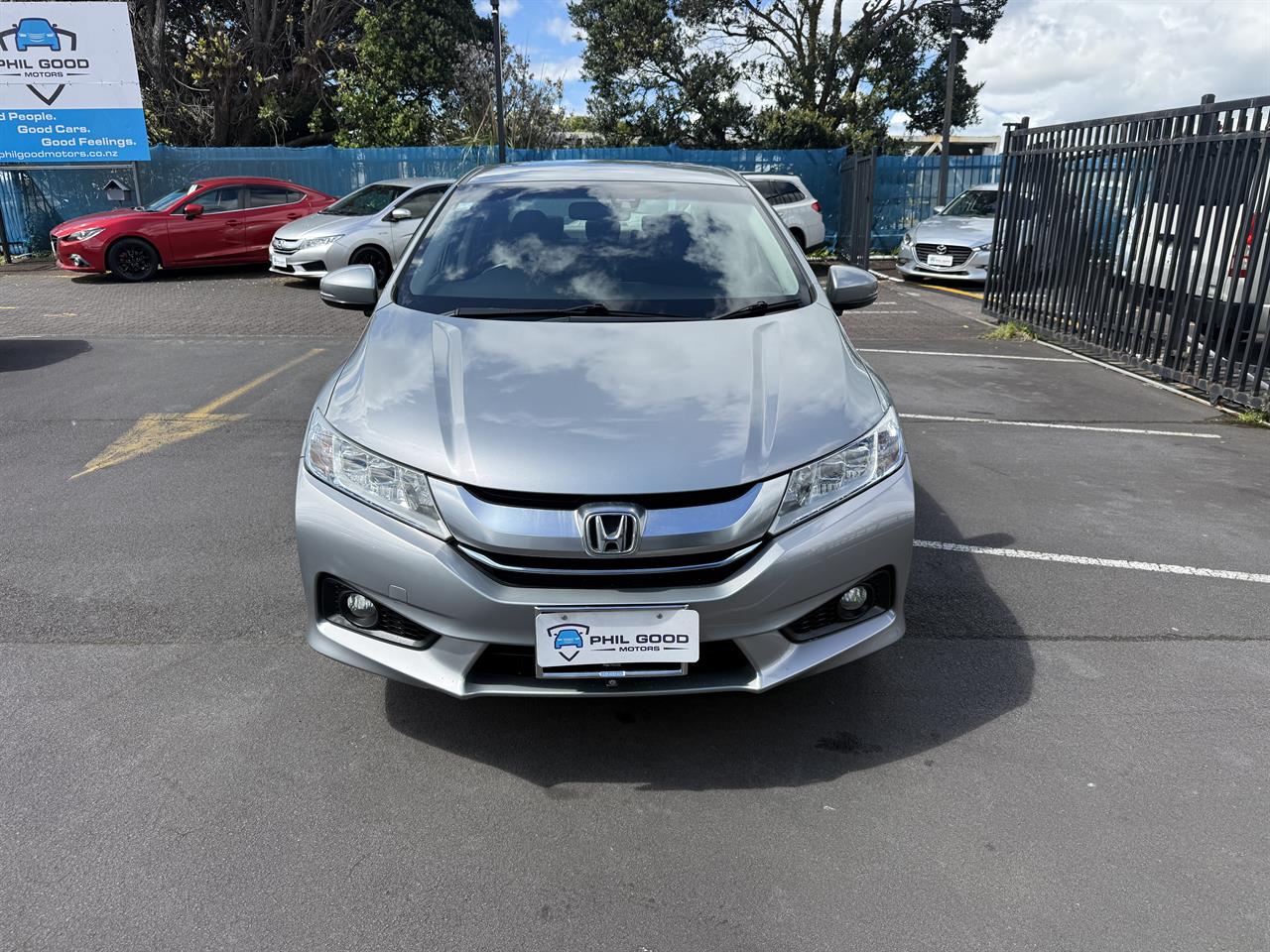 2015 Honda Grace thumbnail