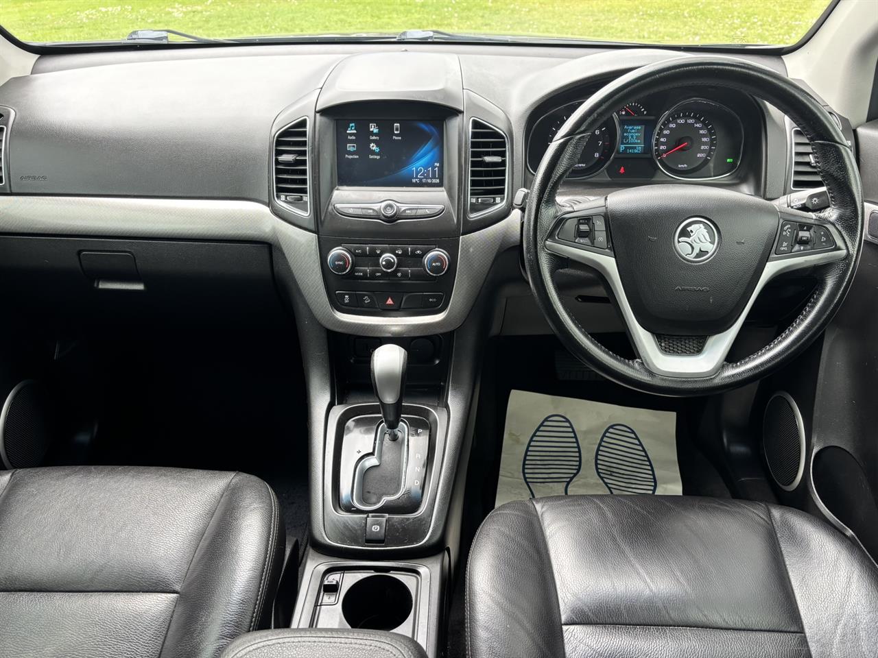 2017 Holden Captiva thumbnail