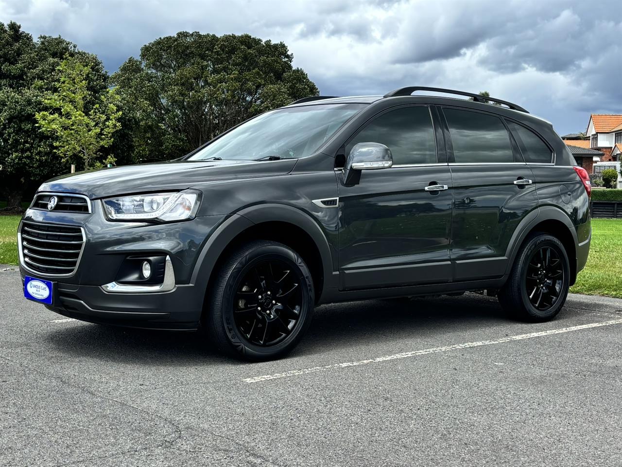 2017 Holden Captiva thumbnail