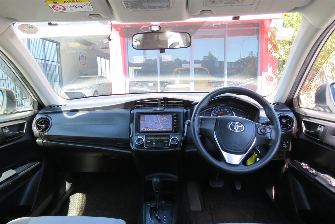 2015 Toyota Corolla thumbnail
