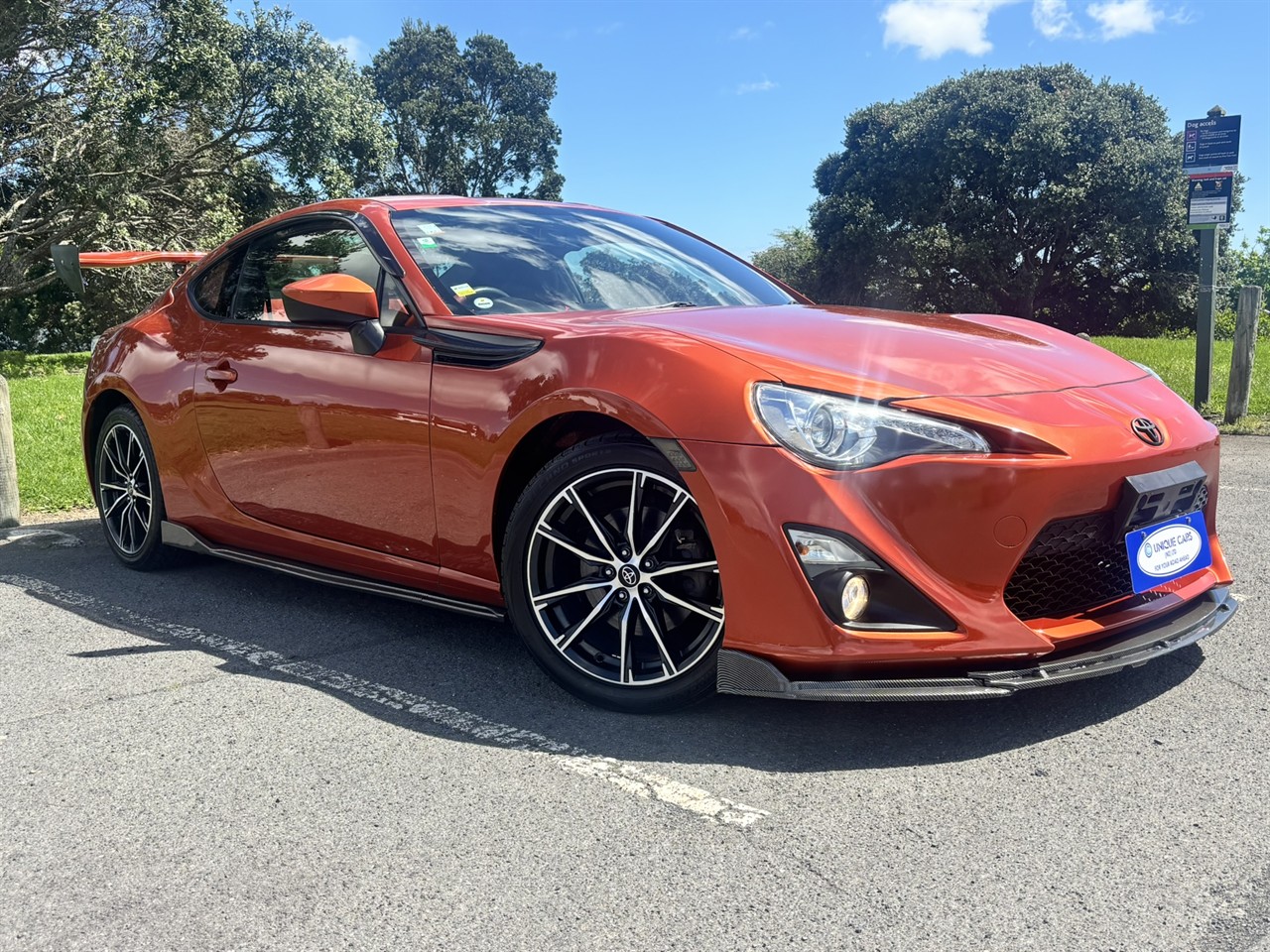 2014 Toyota GT86 thumbnail